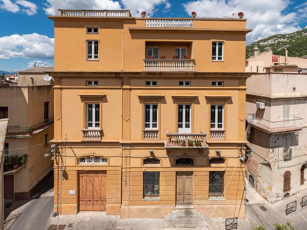 Palazzo Santa Caterina Bed and Breakfast Dorgali 2*,