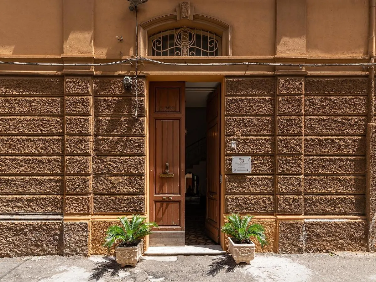 Palazzo Santa Caterina Bed and Breakfast Dorgali 2*,