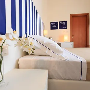 https://mini-hotel.riccione-hotels.org